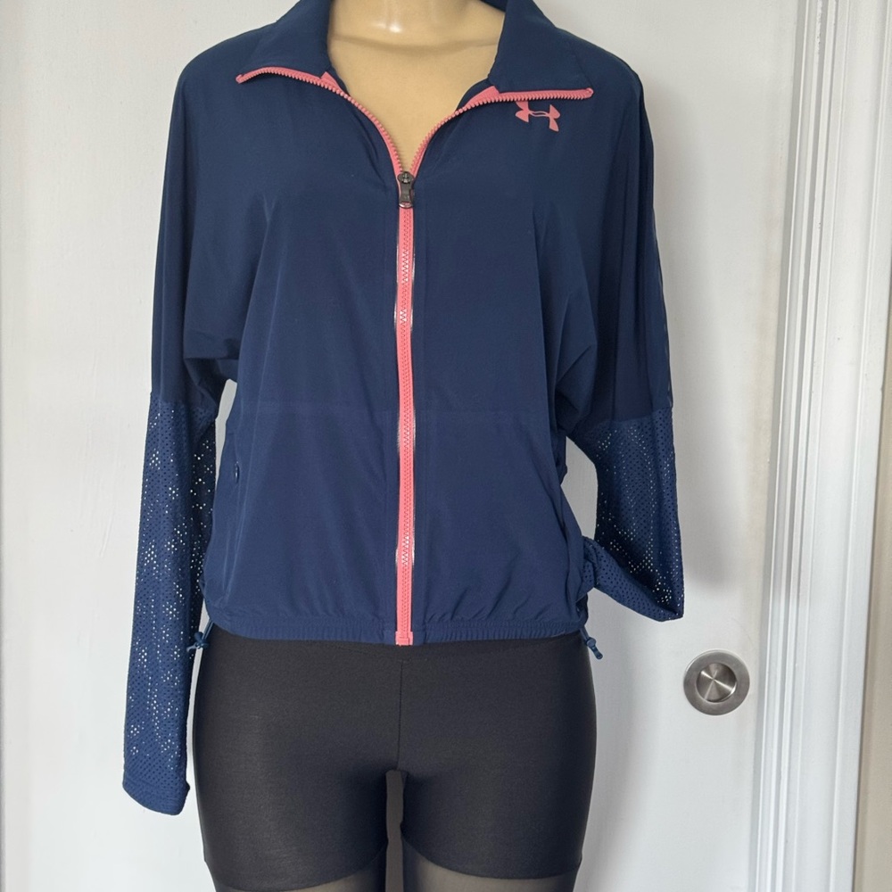 Under Armour wind breaker lightweight jacket size small
